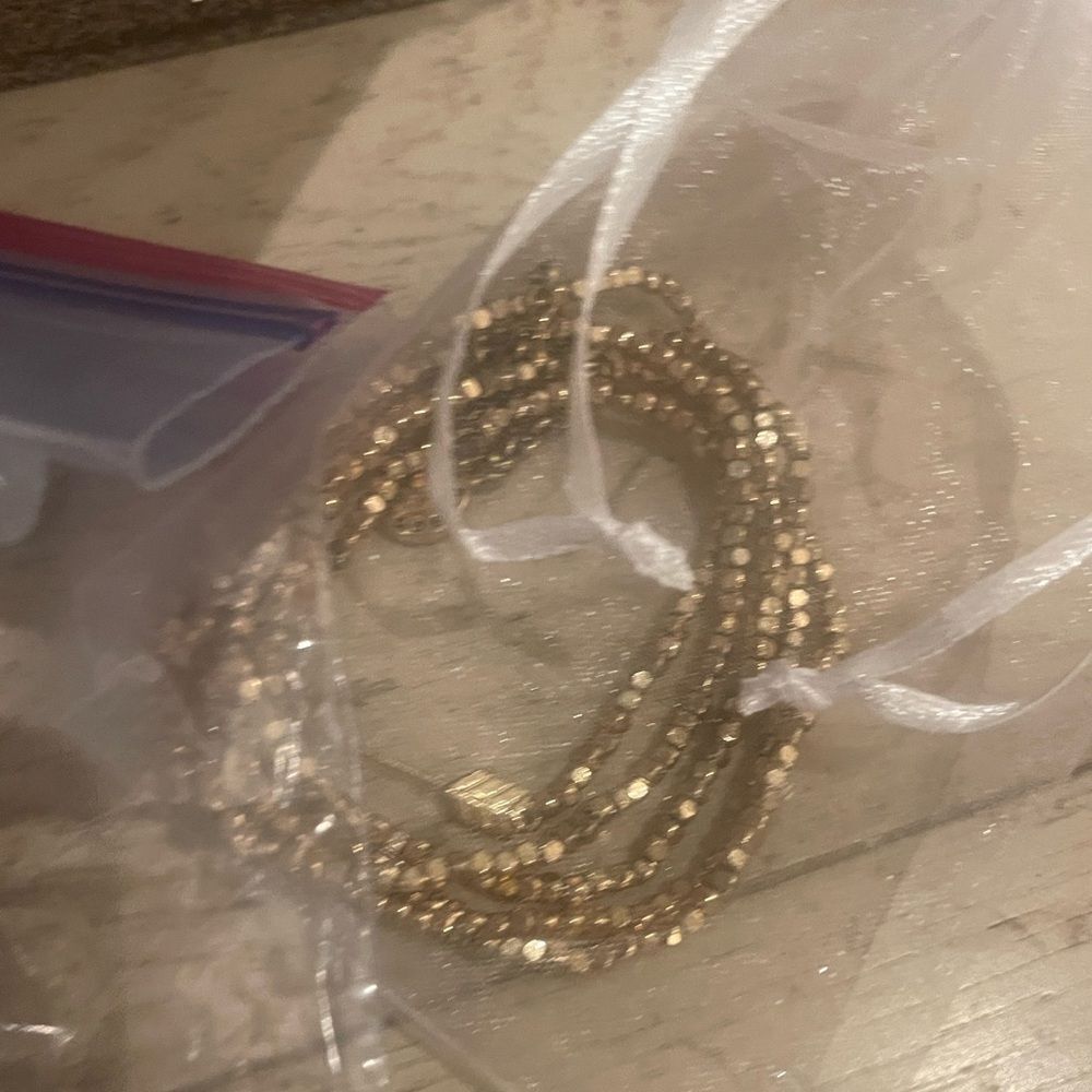 LUCKY GOLD Charm Bracelet - Picture 9 of 9